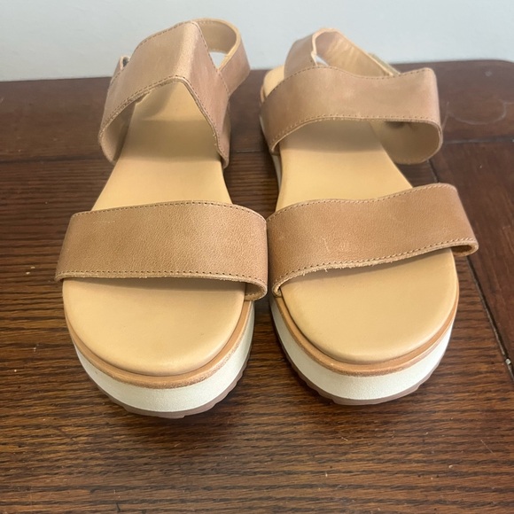 Nisolo flatform sandals almond beige color size 7.5 NEW - Picture 3 of 8